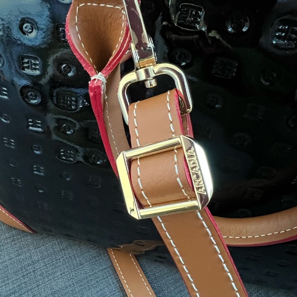 NWT ARCADIA PATENT LEATHER LARGE SATCHEL HANDBAG PURSE - Picture 6 of 16